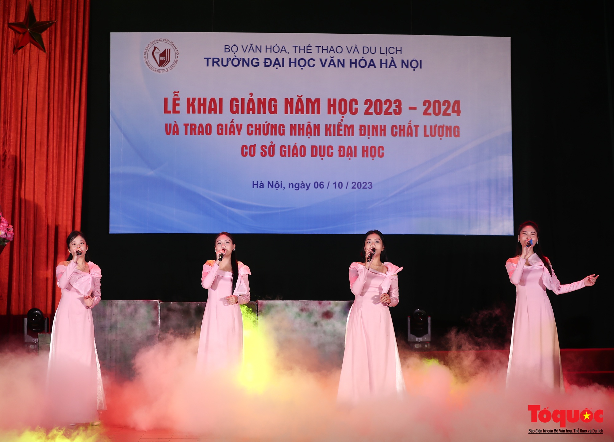 Gần 1.600 tân sinh viên ĐH Văn Hóa đón khai giảng - Ảnh 14.