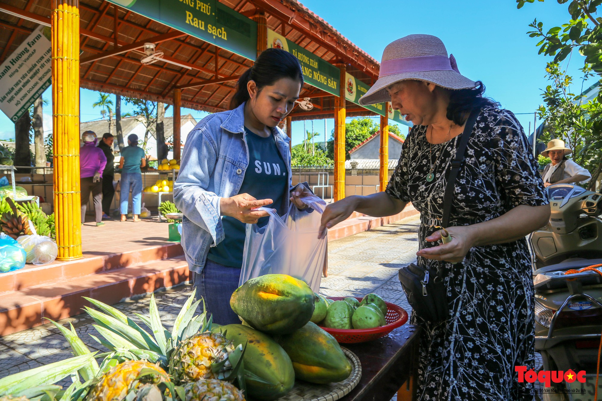 Đặc sắc phiên chợ cuối tuần tại vùng cao Nam Đông - Ảnh 7.