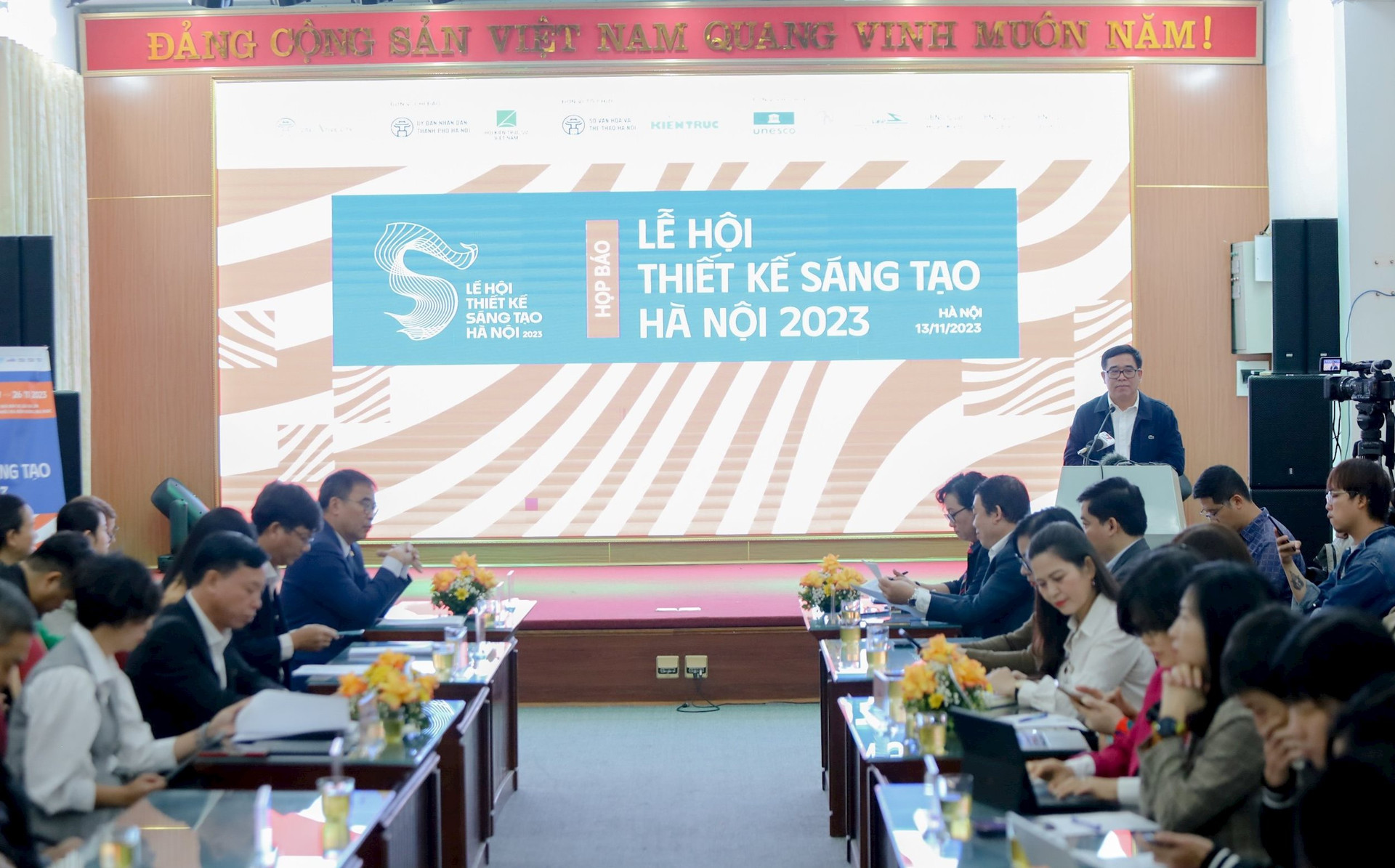 Lễ hội Thiết kế sáng tạo Hà Nội 2023: Tạo ra những trải nghiệm biến di sản công nghiệp thành tổ hợp văn hoá sáng tạo - Ảnh 1.