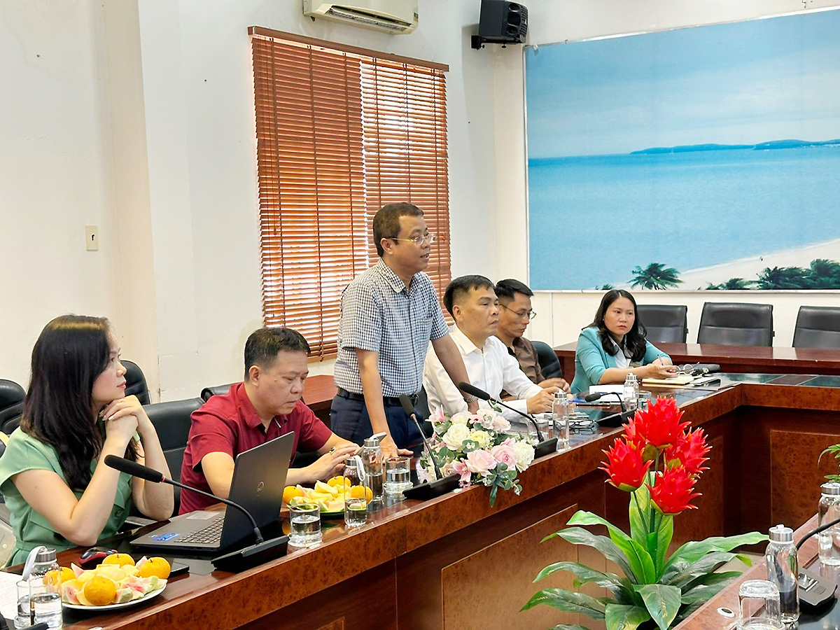 Cục Du lịch Quốc gia Việt Nam kiểm tra việc chấp hành quy định pháp luật trong hoạt động kinh doanh lữ hành tại Khánh Hòa - Ảnh 1.