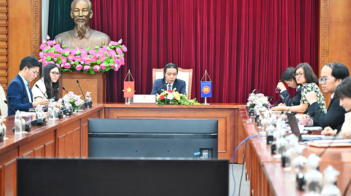 Việt Nam tham dự Hội nghị trực tuyến Bộ trưởng Du lịch và Giao thông vận tải ASEAN - Ảnh 1.