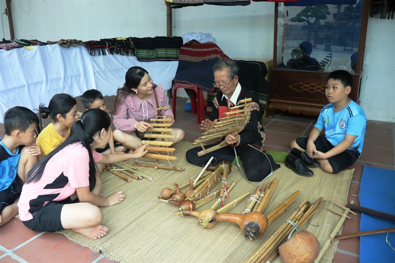 Khánh Hòa: Bảo tồn, phát huy giá trị văn hóa các dân tộc để thu hút khách du lịch - Ảnh 1.