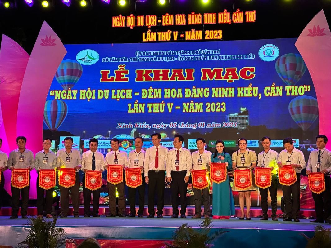 Tổ chức “Ngày hội Du lịch - Đêm Hoa Đăng Ninh Kiều, Cần Thơ” lần thứ VI năm 2023 - Ảnh 1.