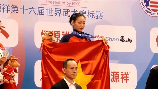 Phương Nhi xuất sắc giành HCV tại giải Wushu thế giới - Ảnh 1.