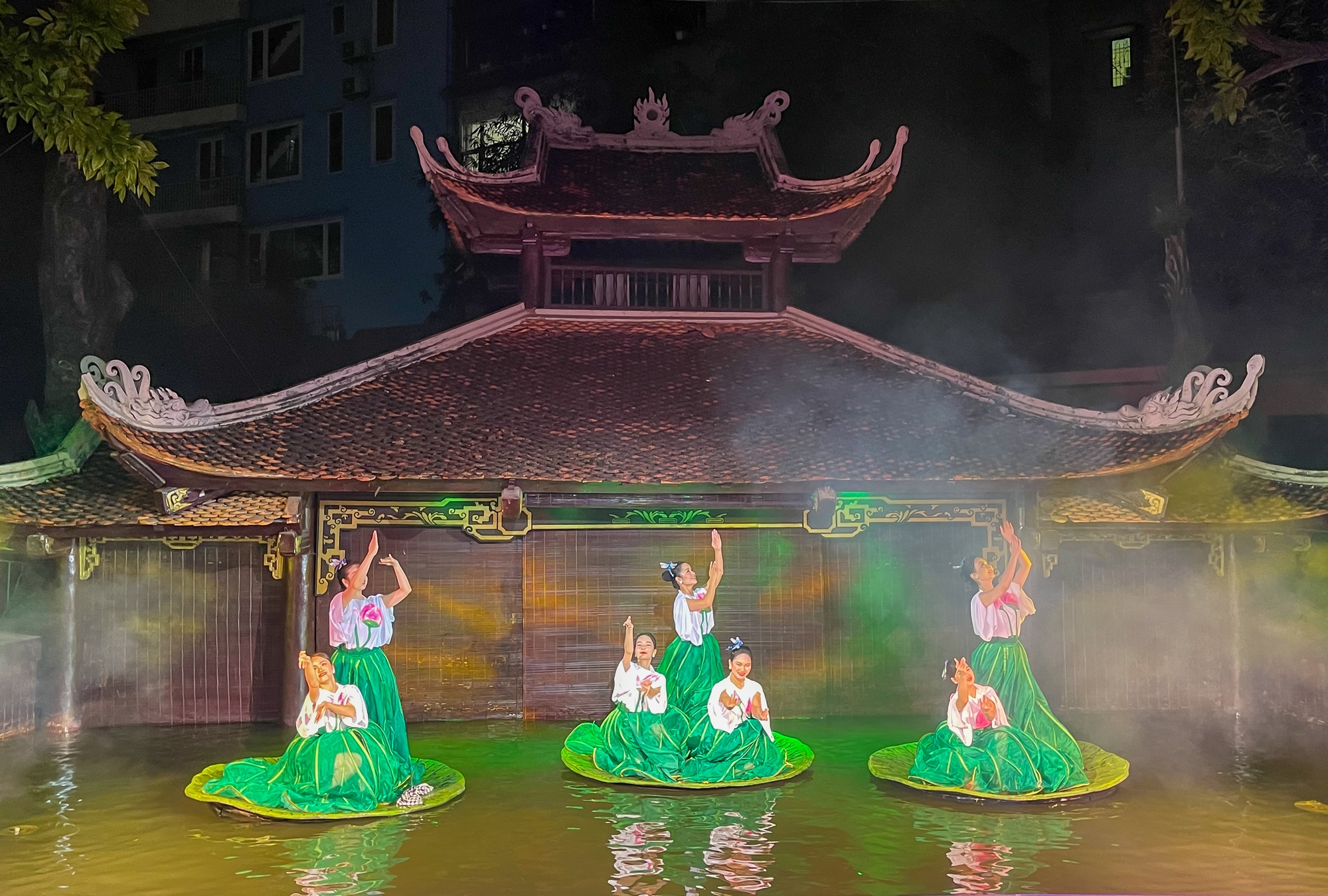 Kể chuyện Hoàng thành Thăng Long qua ngôn ngữ nghệ thuật múa rối nước - Ảnh 1.