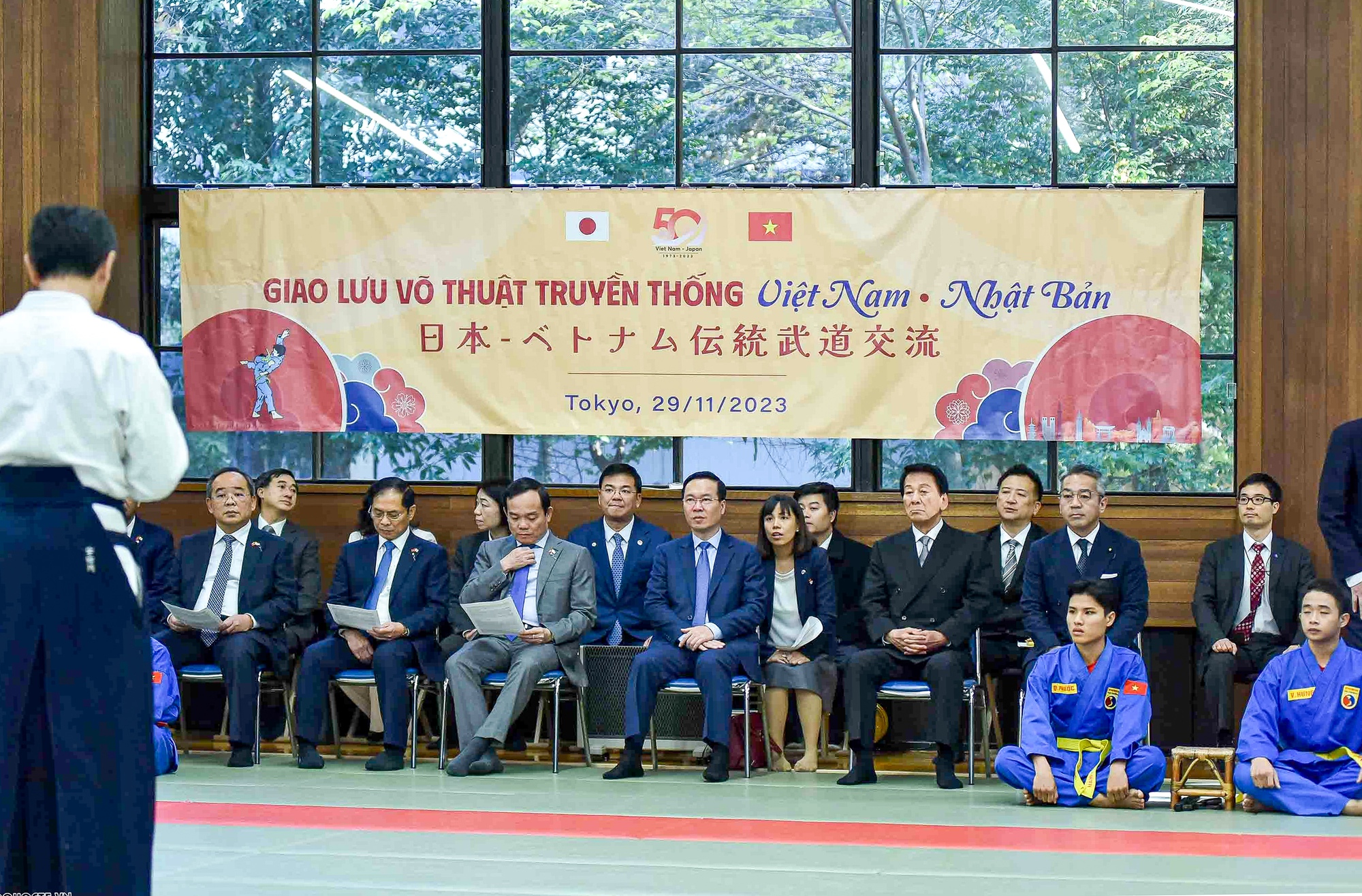 Chủ tịch nước Võ Văn Thưởng dự chương trình giao lưu và trình diễn võ thuật Vovinam và Võ đạo Nhật Bản - Ảnh 1.