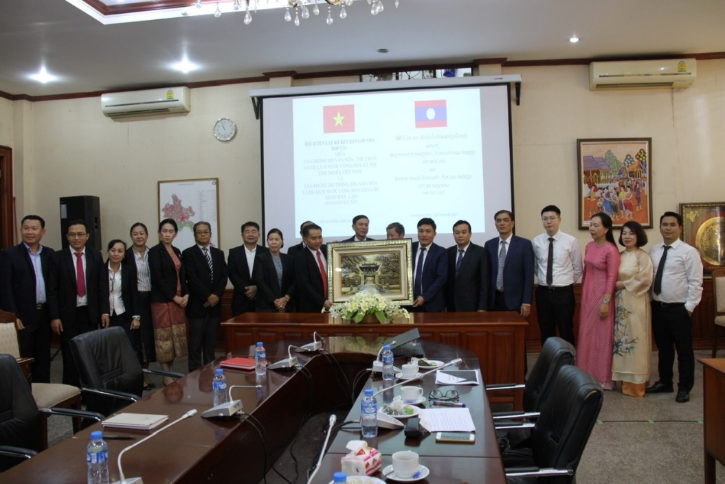 Không ngừng nâng cao quan hệ hợp tác, giao lưu giữa Văn phòng Bộ VHTTDL Việt Nam với Văn phòng Bộ TTVHDL Lào - Ảnh 7.
