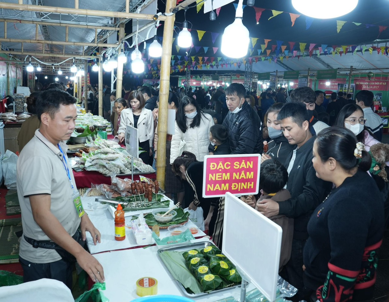 Thái Nguyên: Xúc tiến sắc màu nông sản thời kỳ 4.0 - Ảnh 4. Thái Nguyên: Xúc tiến sắc màu nông sản thời kỳ 4.0 - Ảnh 4.