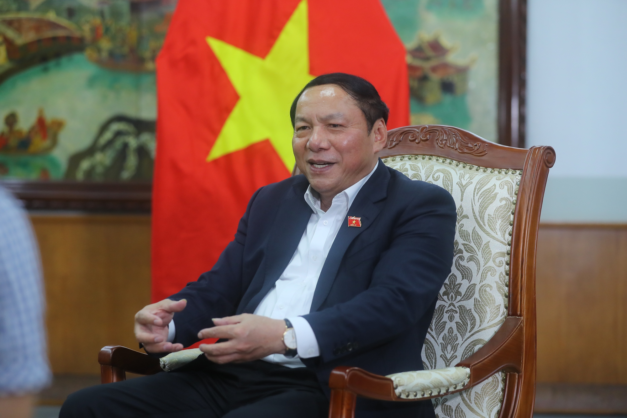 Bộ trưởng Nguyễn Văn Hùng: Cầu thị, tiếp thu mọi ý kiến để nỗ lực hoàn thiện dự thảo Chương trình MTQG về phát triển văn hóa - Ảnh 1.