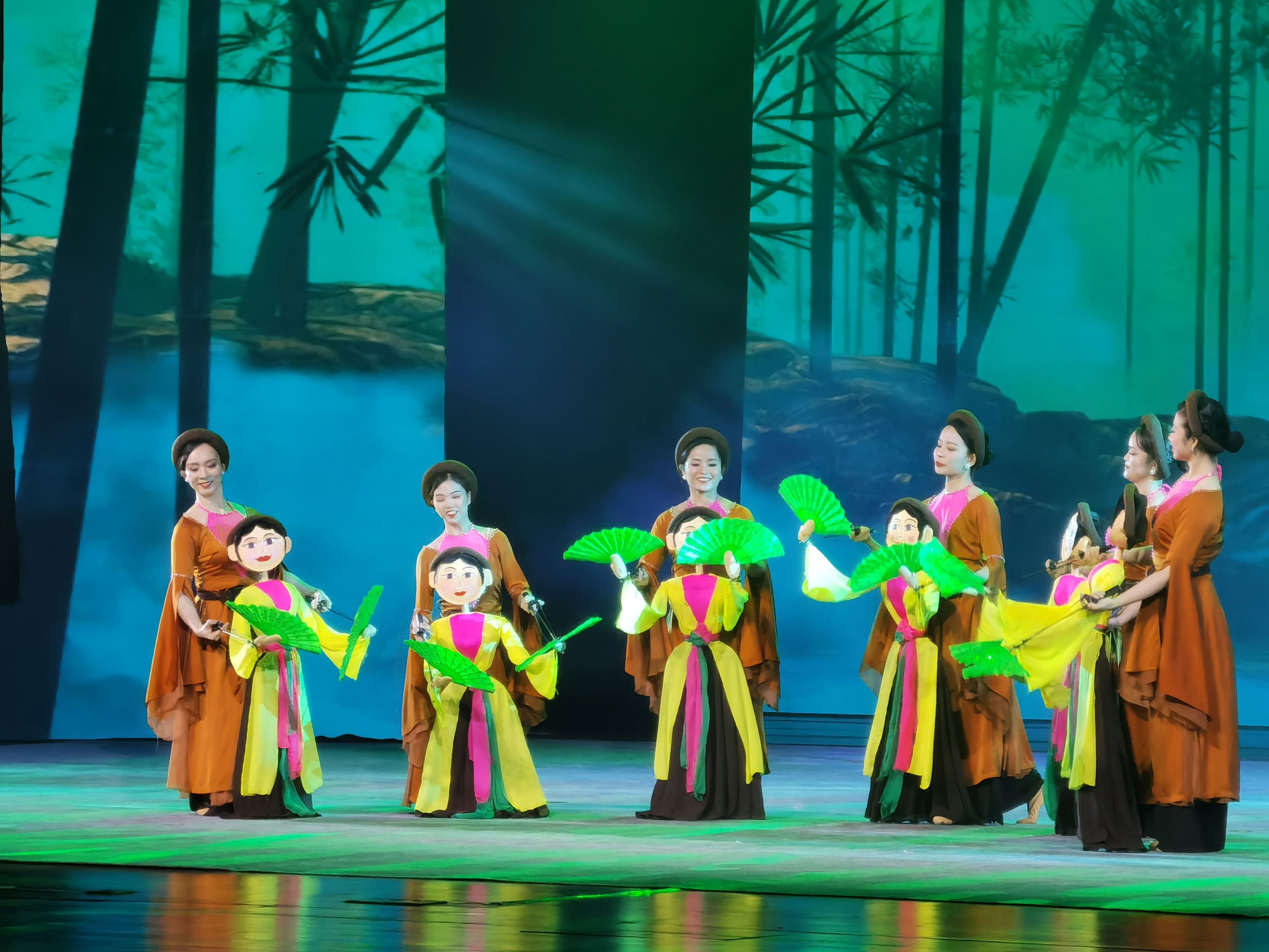 Múa rối Việt Nam được tôn vinh tại Tuần lễ Sân khấu Trung Quốc - Ảnh 1.