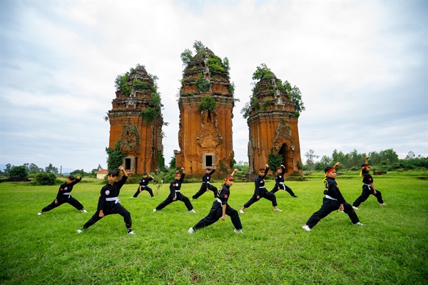 Bình Định: Phát huy giá trị di sản văn hóa gắn với phát triển du lịch - Ảnh 2.