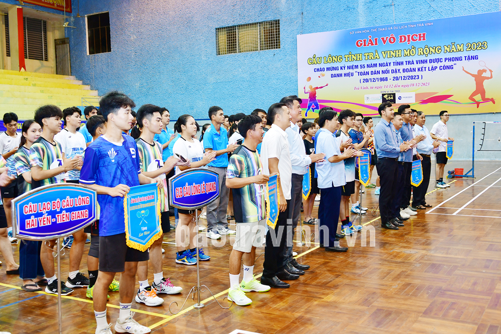Trên 80 vận động viên tham dự Giải vô địch cầu lông tỉnh Trà Vinh mở rộng - Ảnh 1.