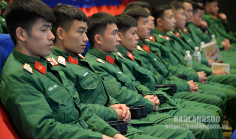 Lạng Sơn: Khai mạc tuần phim kỷ niệm 79 năm Ngày thành lập Quân đội nhân dân Việt Nam - Ảnh 2.