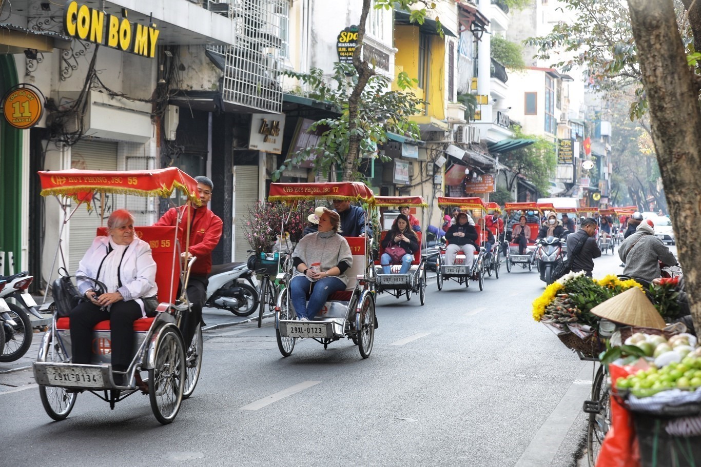 Nhật Bản, Thái Lan và Việt Nam thu hút du khách Pháp trong mùa Giáng sinh 2023 - Ảnh 1.