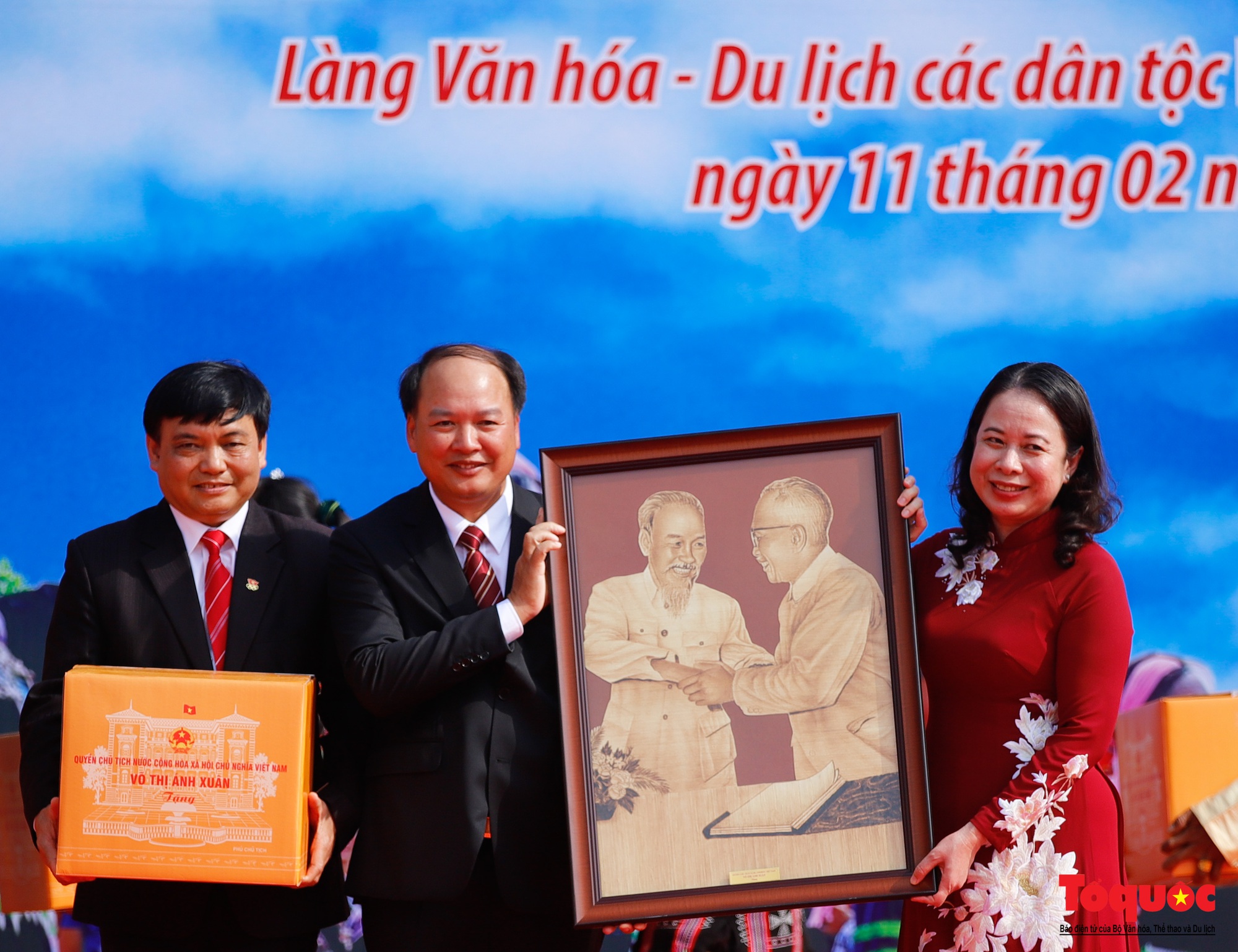 Quyền Chủ tịch nước Võ Thị Ánh Xuân dự “Ngày hội sắc xuân trên mọi miền Tổ quốc” - Ảnh 9.
