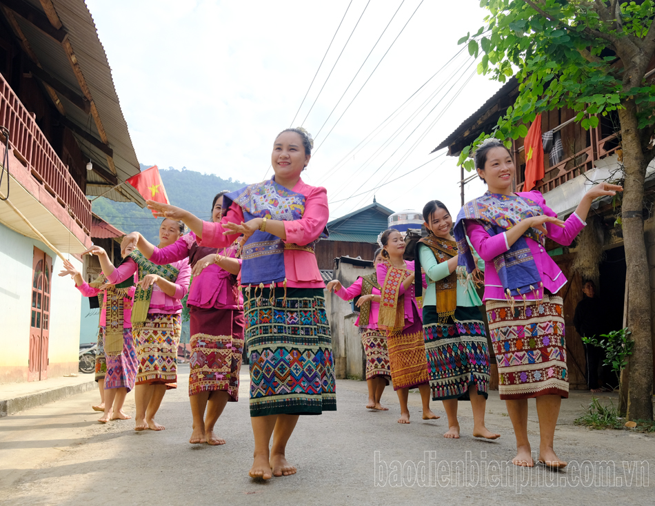 Điện Biên: Gìn giữ, phục dựng lễ hội văn hóa truyền thống - Ảnh 1.