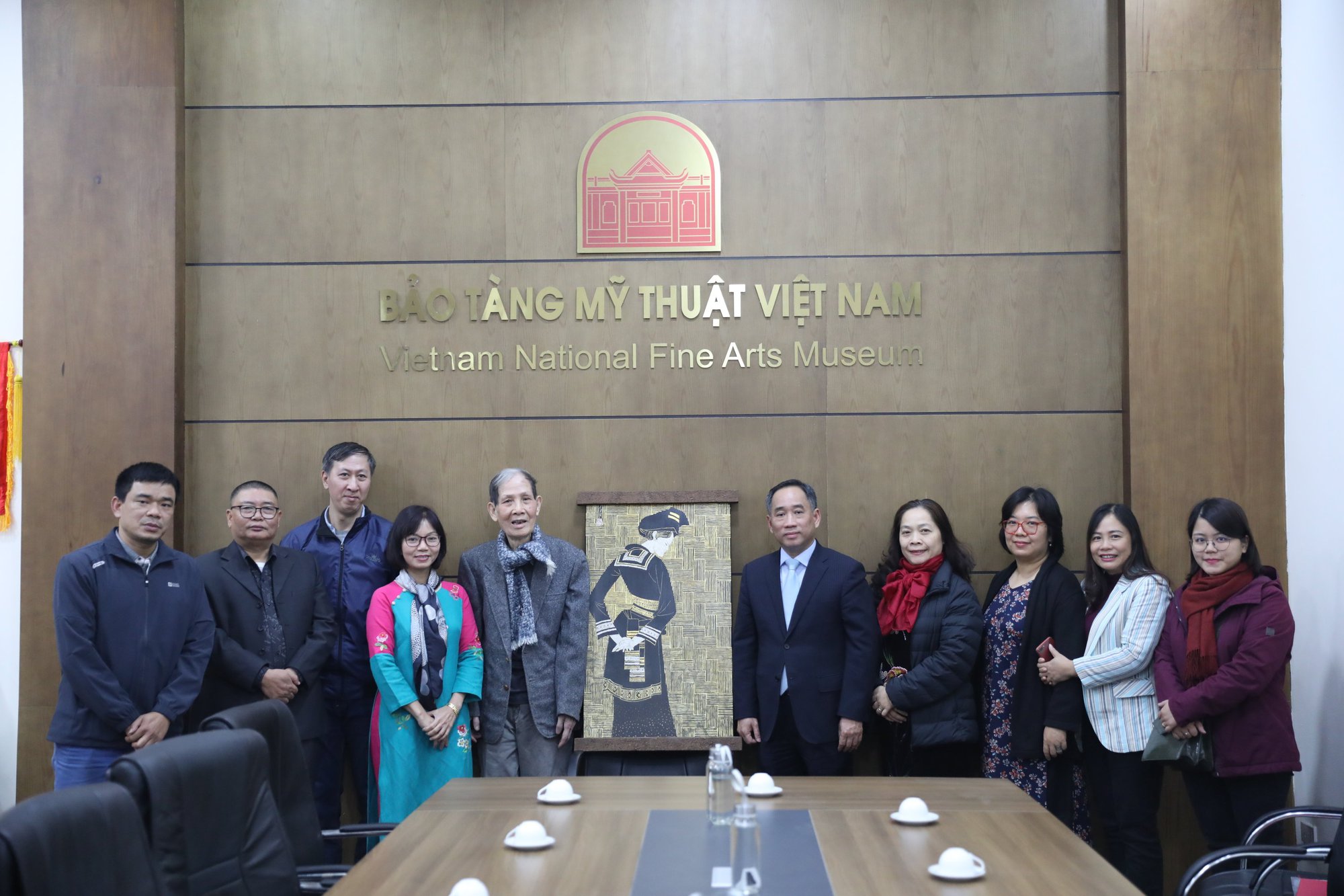 Bảo tàng Mỹ thuật Việt Nam tiếp nhận hai tác phẩm nghệ thuật từ châu Âu trở về - Ảnh 2.