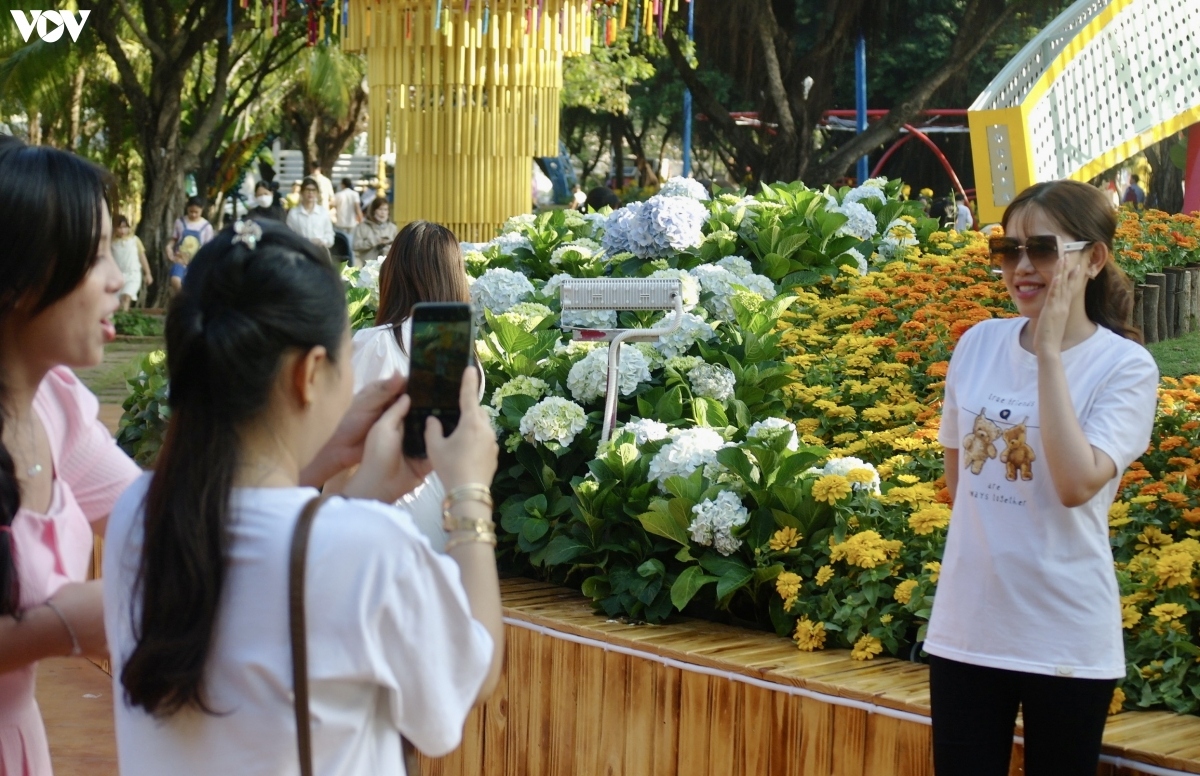Bà Rịa-Vũng Tàu đứng thứ 2 cả nước về phục vụ khách trong dịp Tết - Ảnh 1. Bà Rịa-Vũng Tàu đứng thứ 2 cả nước về phục vụ khách trong dịp Tết - Ảnh 1.