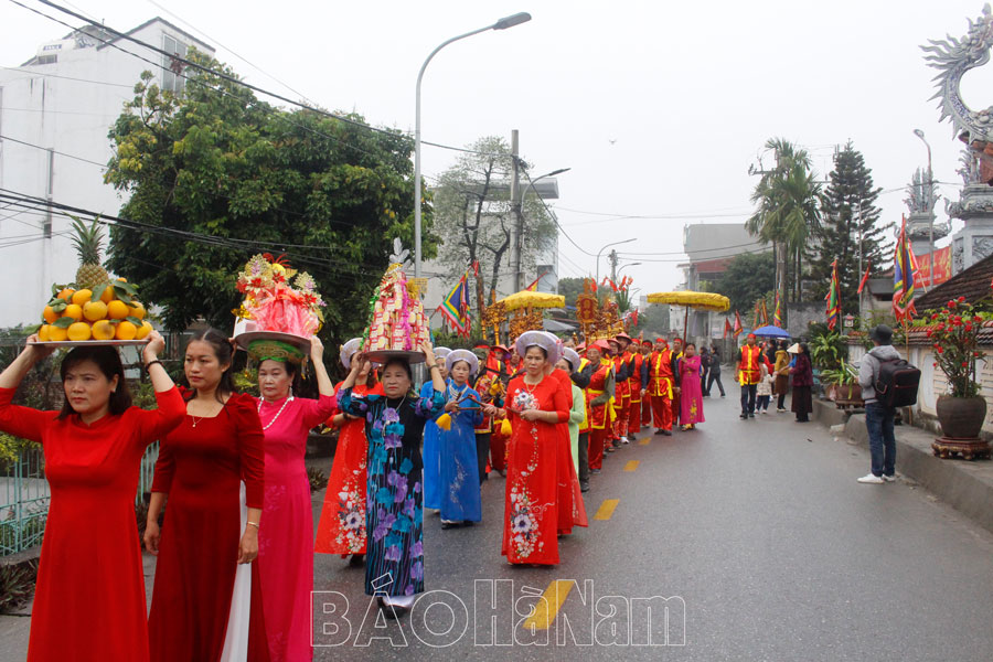 Hà Nam: Lưu giữ nét văn hóa truyền thống trong lễ hội làng - Ảnh 1.