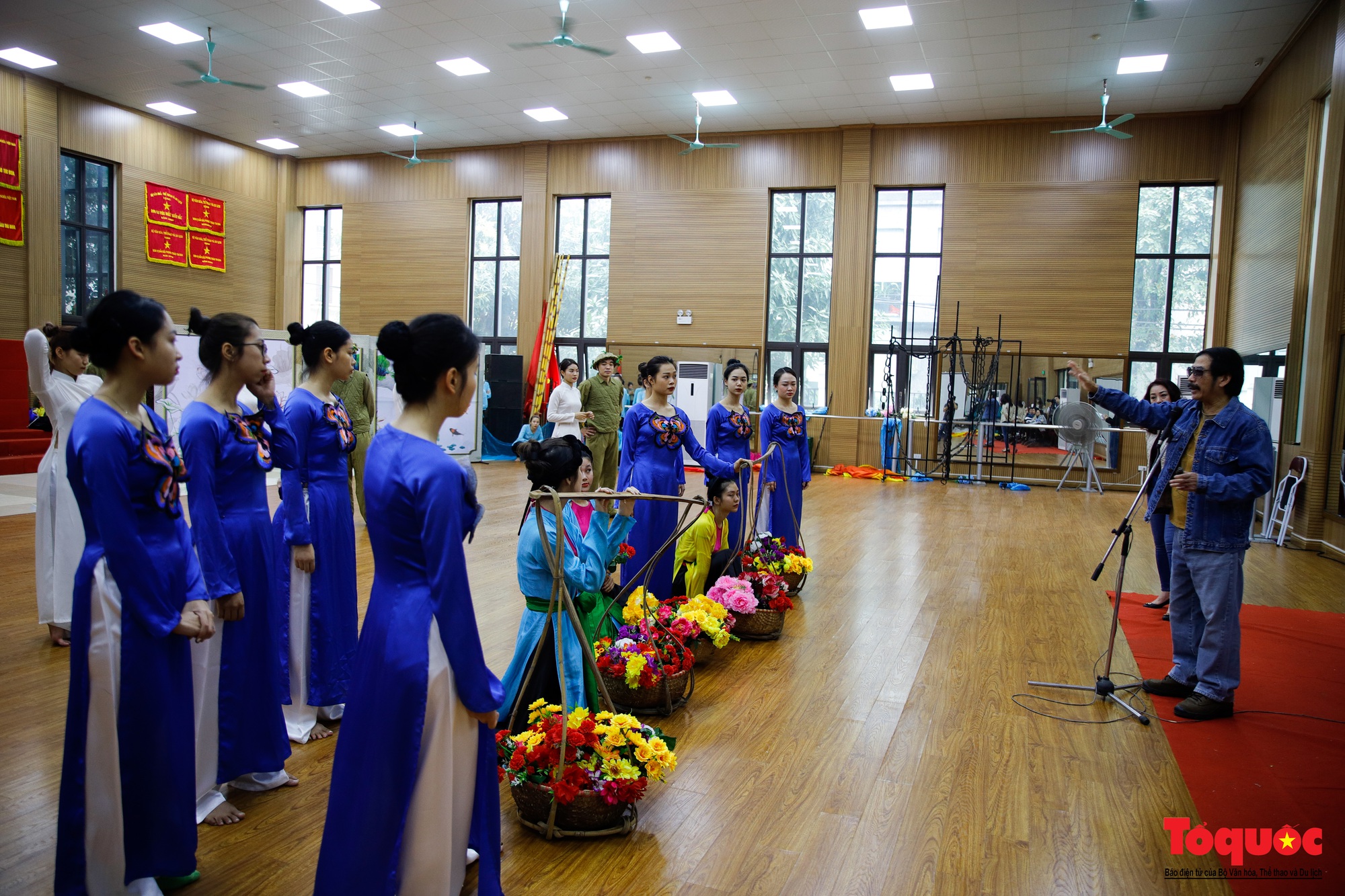 Các nghệ sĩ hăng say luyện tập cho Đêm nghệ thuật đặc biệt Kỷ niệm 80 năm ra đời Đề cương về văn hóa Việt Nam - Ảnh 3.