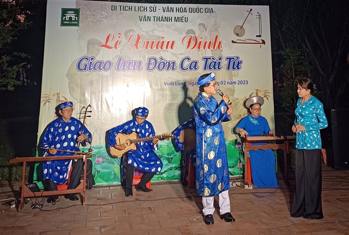 Vĩnh Long: Nhiều hoạt động văn hóa - giáo dục nhân lễ Xuân đinh tại di tích Văn Thánh miếu - Ảnh 2.