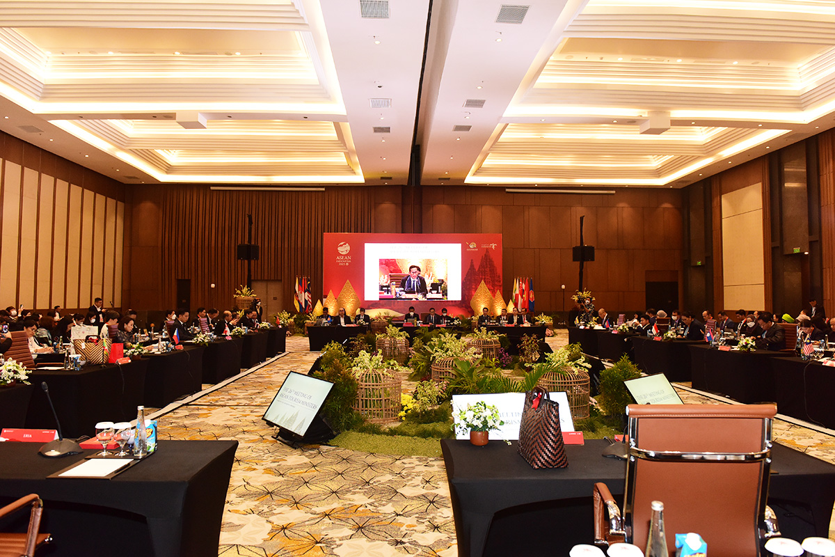 Thứ trưởng Đoàn Văn Việt: Cơ chế hợp tác du lịch ASEAN đã khẳng định được tầm quan trọng trong duy trì kết nối và hợp tác giữa các quốc gia - Ảnh 2.