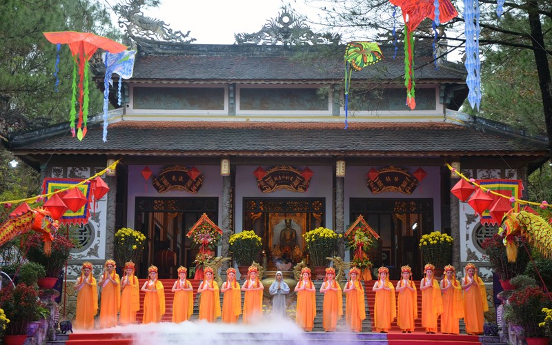 Du lịch văn hóa và tâm linh ở Thừa Thiên Huế - Ảnh 1.
