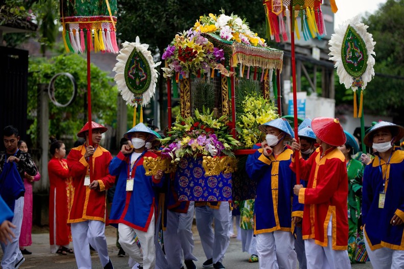Du lịch văn hóa và tâm linh ở Thừa Thiên Huế - Ảnh 2.