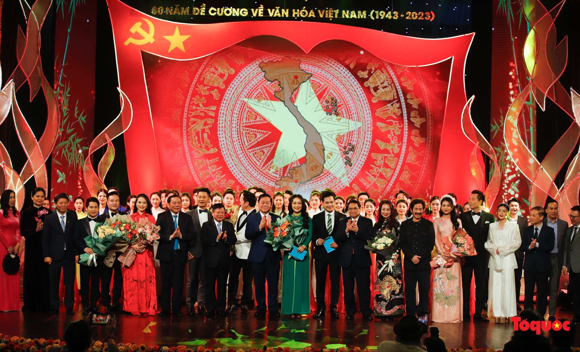 Chùm ảnh: Lễ kỷ niệm và chương trình nghệ thuật đặc biệt kỷ niệm 80 năm ra đời Đề cương văn hóa Việt Nam - Ảnh 20.