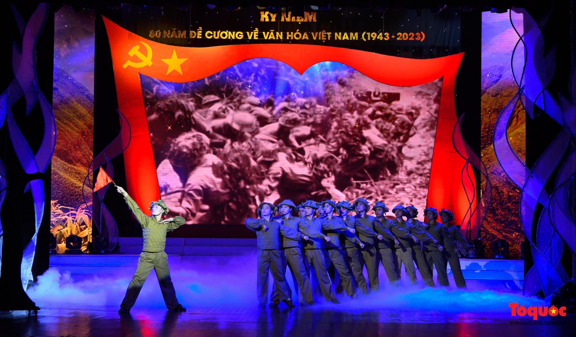 Chùm ảnh: Lễ kỷ niệm và chương trình nghệ thuật đặc biệt kỷ niệm 80 năm ra đời Đề cương văn hóa Việt Nam - Ảnh 13.