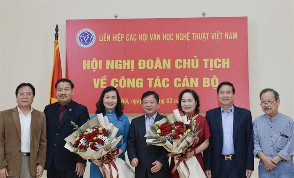 Liên hiệp các Hội Văn học nghệ thuật Việt Nam có 2 nữ Phó Chủ tịch - Ảnh 1.