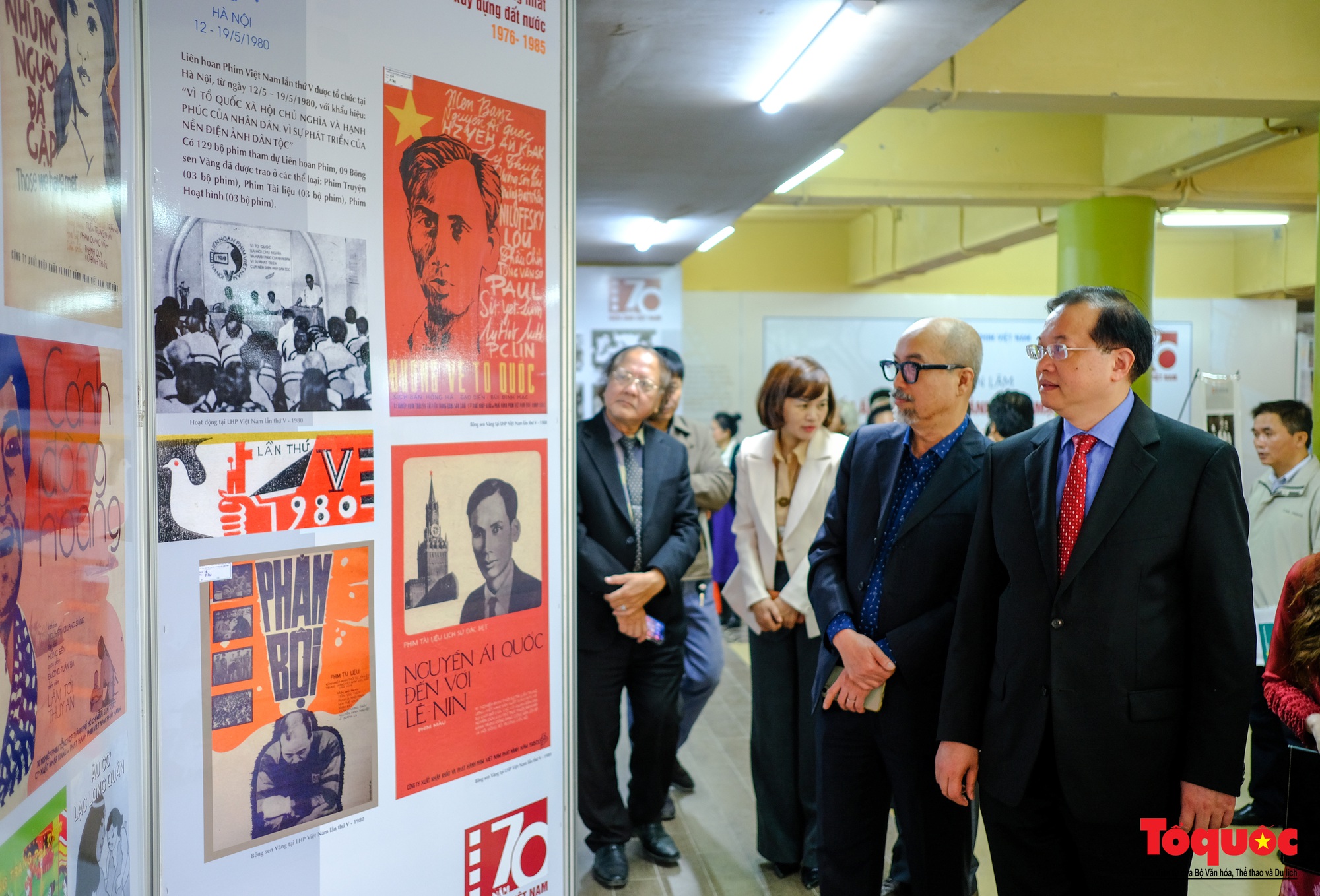 Hơn 200 tư liệu, hiện vật quý được trưng bày kỷ niệm 70 năm Điện ảnh Cách mạng Việt Nam - Ảnh 4.
