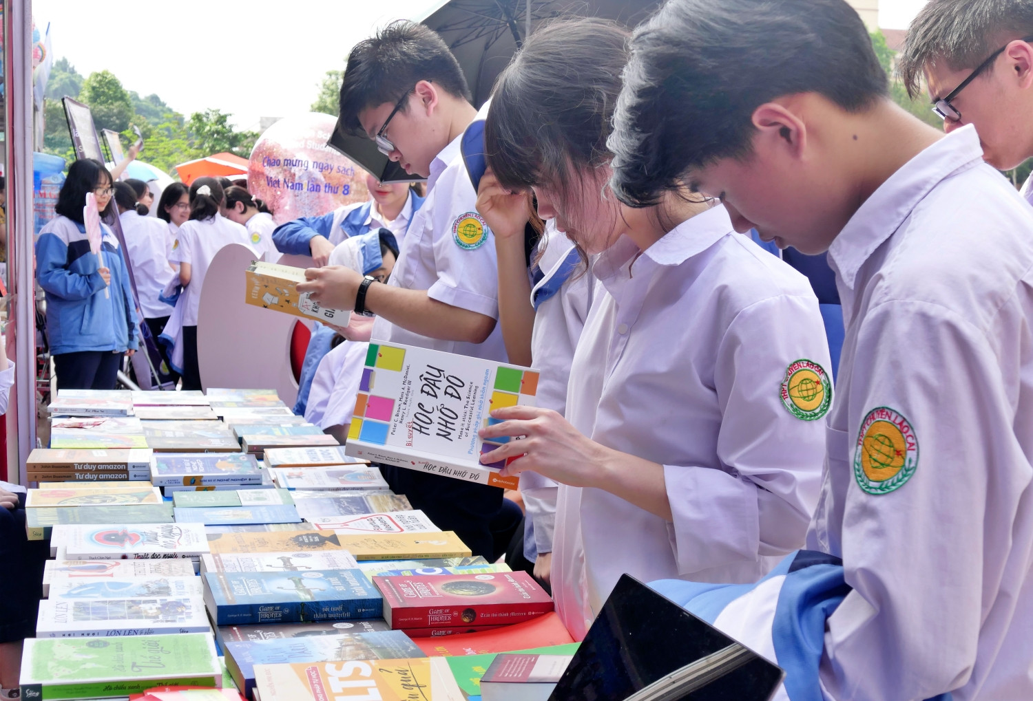 Lào Cai sẽ tổ chức các hoạt động hưởng ứng Ngày Sách và Văn hóa đọc Việt Nam lần thứ II năm 2023 từ 15/4 – 1/5. - Ảnh 1.