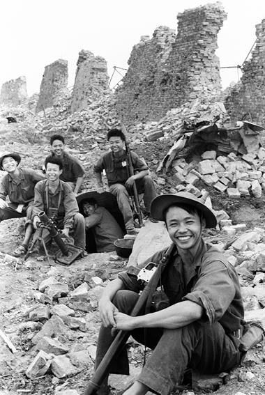 Nhiếp ảnh Việt Nam - Tự hào 70 năm đồng hành cùng đất nước - Ảnh 3.