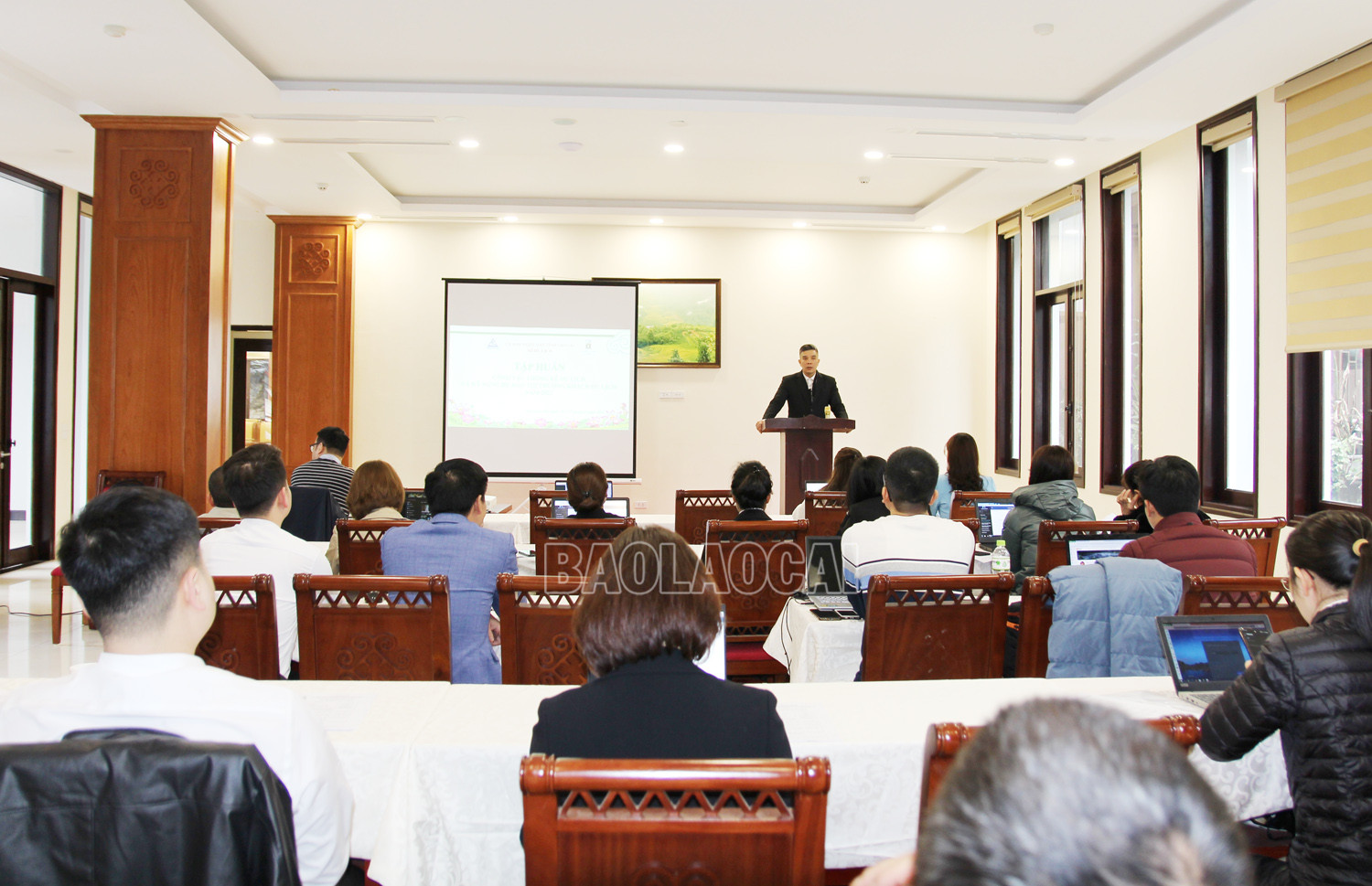 Lào Cai: 70 học viên được tập huấn nâng cao kỹ năng dự báo thị trường khách du lịch - Ảnh 1.