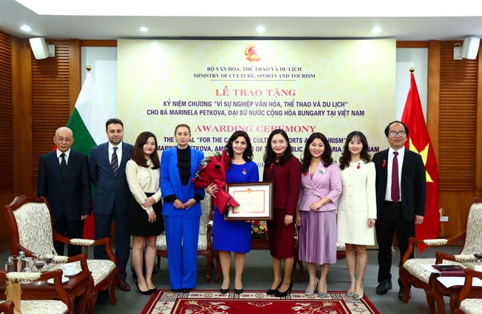 Đại sứ Bulgaria tại Việt Nam nhận Kỷ niệm chương “Vì sự nghiệp Văn hoá, Thể thao và Du lịch”  - Ảnh 2.