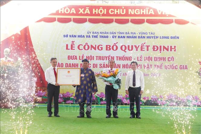 Bà Rịa-Vũng Tàu: Lễ hội Dinh Cô được công nhận là Di sản văn hóa phi vật thể quốc gia - Ảnh 2.
