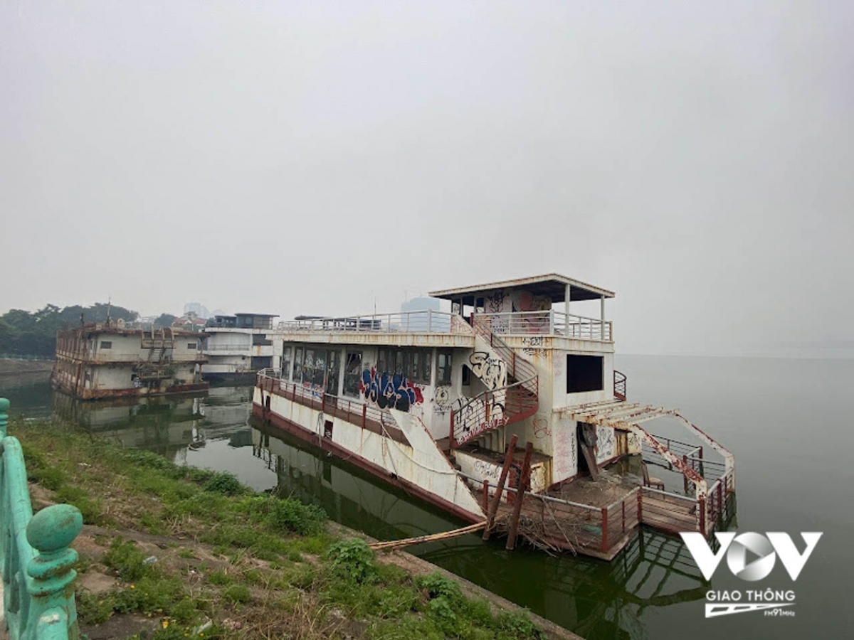 Hà Nội sắp mở lại tàu du lịch hồ Tây sau 6 năm dừng hoạt động - Ảnh 1.