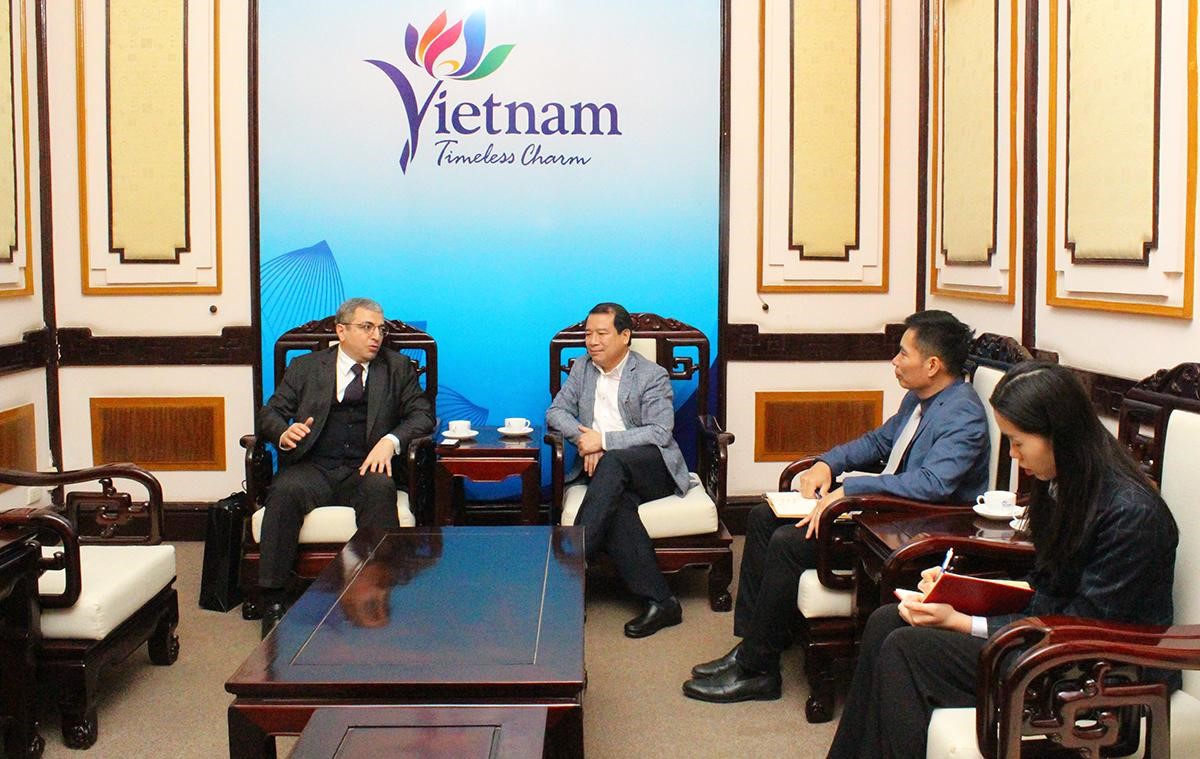 Việt Nam - Azerbaijan sẽ tăng cường hoạt động trao đổi, quảng bá văn hóa, du lịch giữa hai nước - Ảnh 1.