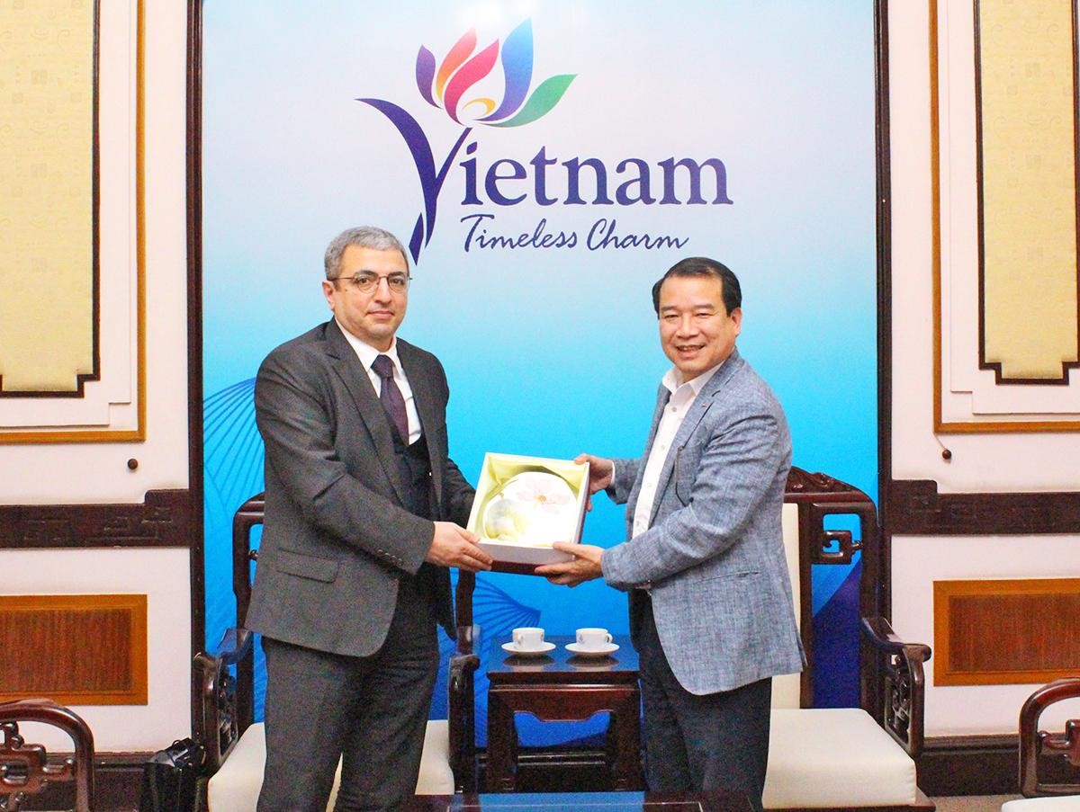 Việt Nam - Azerbaijan sẽ tăng cường hoạt động trao đổi, quảng bá văn hóa, du lịch giữa hai nước - Ảnh 3.