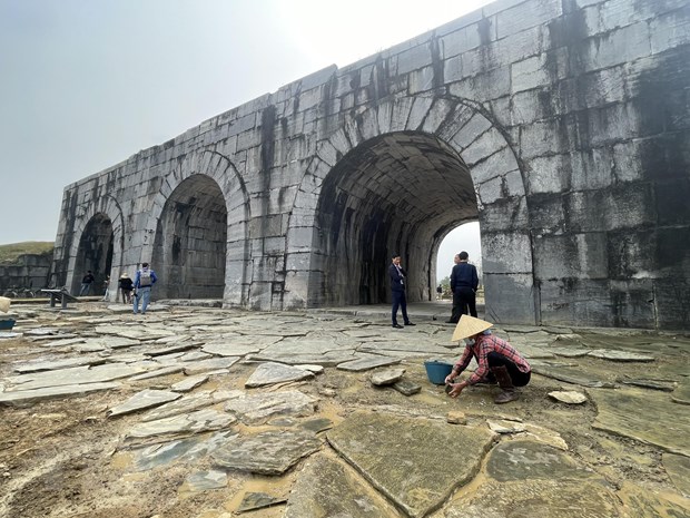 Nhiều phát hiện mới tại cổng thành Di sản thế giới Thành nhà Hồ  - Ảnh 2.