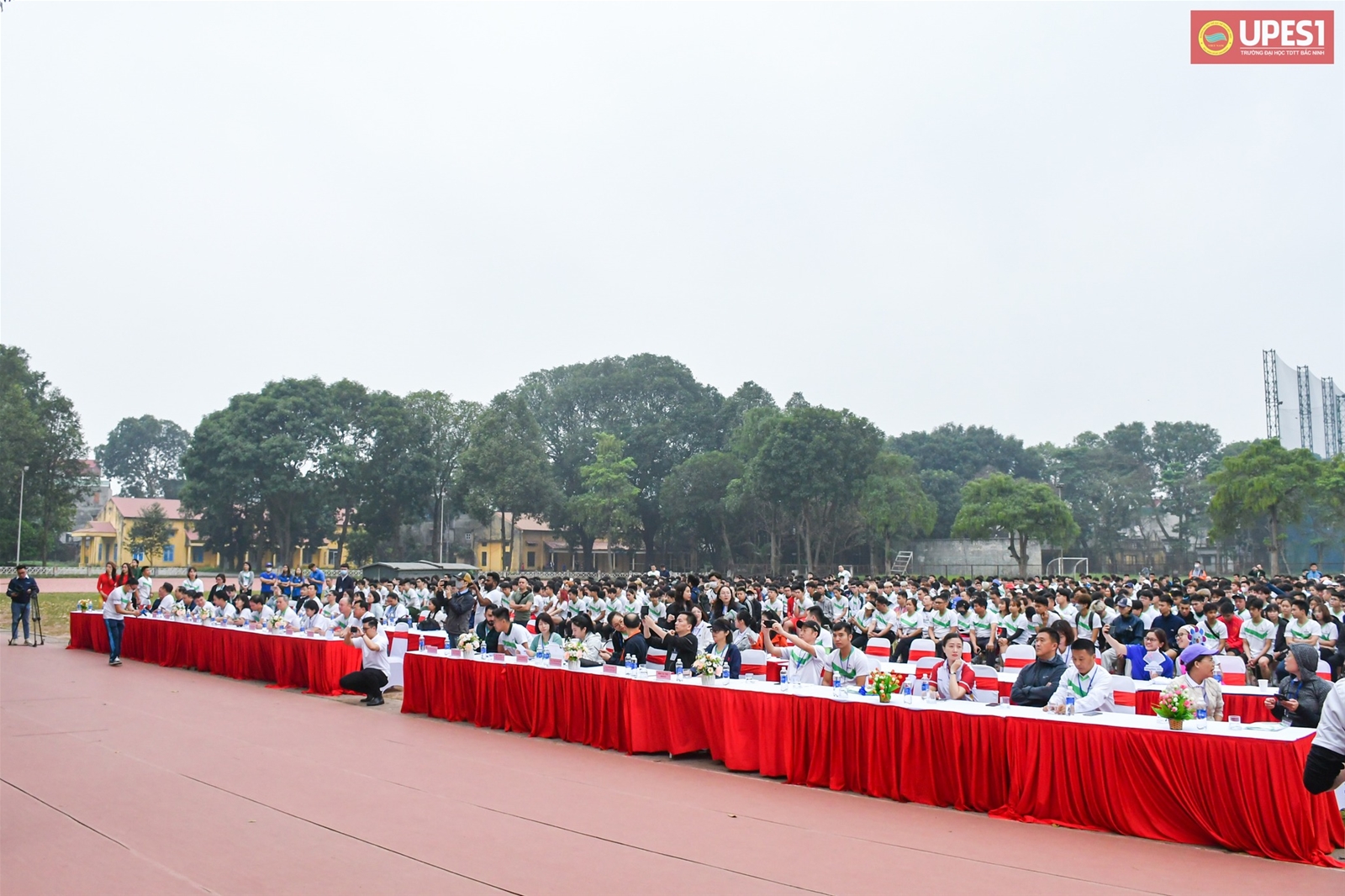 Gần 1500 người tham dự Chương trình chạy FUN RUN - Ảnh 6.