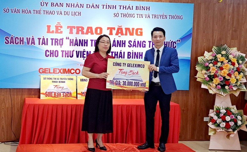 Thư viện tỉnh Thái Bình tiếp nhận gần 3.000 bản sách, báo phục vụ nhu cầu bạn đọc - Ảnh 2.