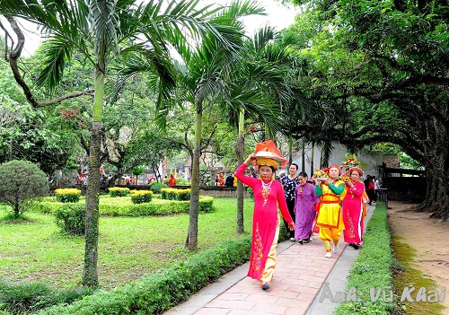 Ninh Bình: Lễ hội Hoa Lư 2023 - Mốc vàng son một thuở dựng nước - Ảnh 1.
