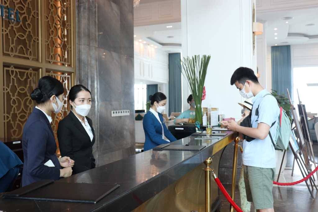 Quảng Ninh: Đảm bảo môi trường du lịch an toàn, thân thiện - Ảnh 1.