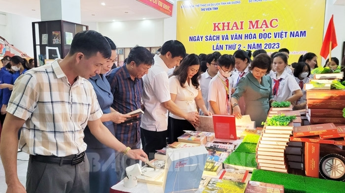 Khai mạc Ngày Sách và văn hóa đọc tại Thư viện tỉnh Hải Dương - Ảnh 2.