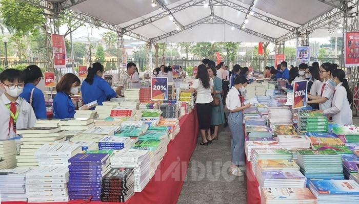 Khai mạc Ngày Sách và văn hóa đọc tại Thư viện tỉnh Hải Dương - Ảnh 4.