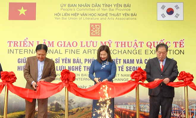 Triển lãm giao lưu mỹ thuật quốc tế Yên Bái, Phú Thọ (Việt Nam) - Hàn Quốc năm 2023 - Ảnh 1.