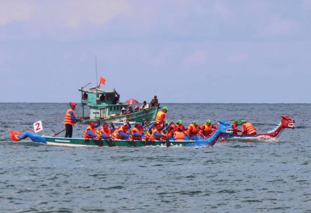 Tổ chức Đua thuyền truyền thống Vô địch Quốc gia tại Bình Thuận - Ảnh 1.