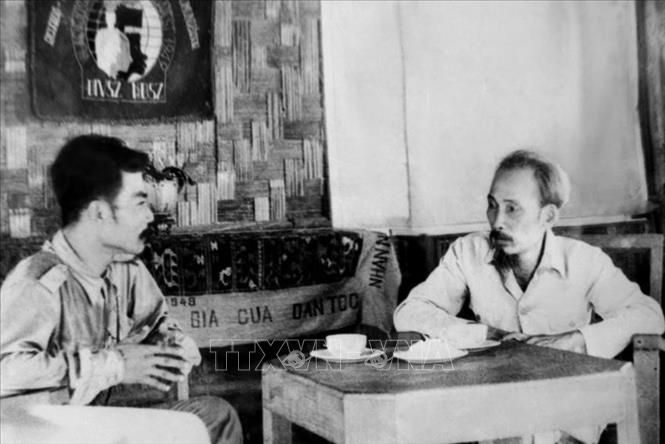 Tư tưởng Hồ Chí Minh là ngọn đuốc soi đường cho cách mạng Việt Nam  - Ảnh 2.